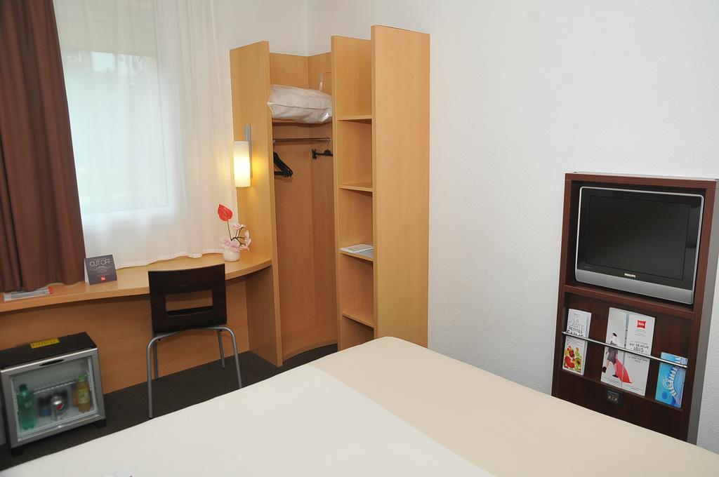 Ibis Cotonou Hotel ภายนอก รูปภาพ