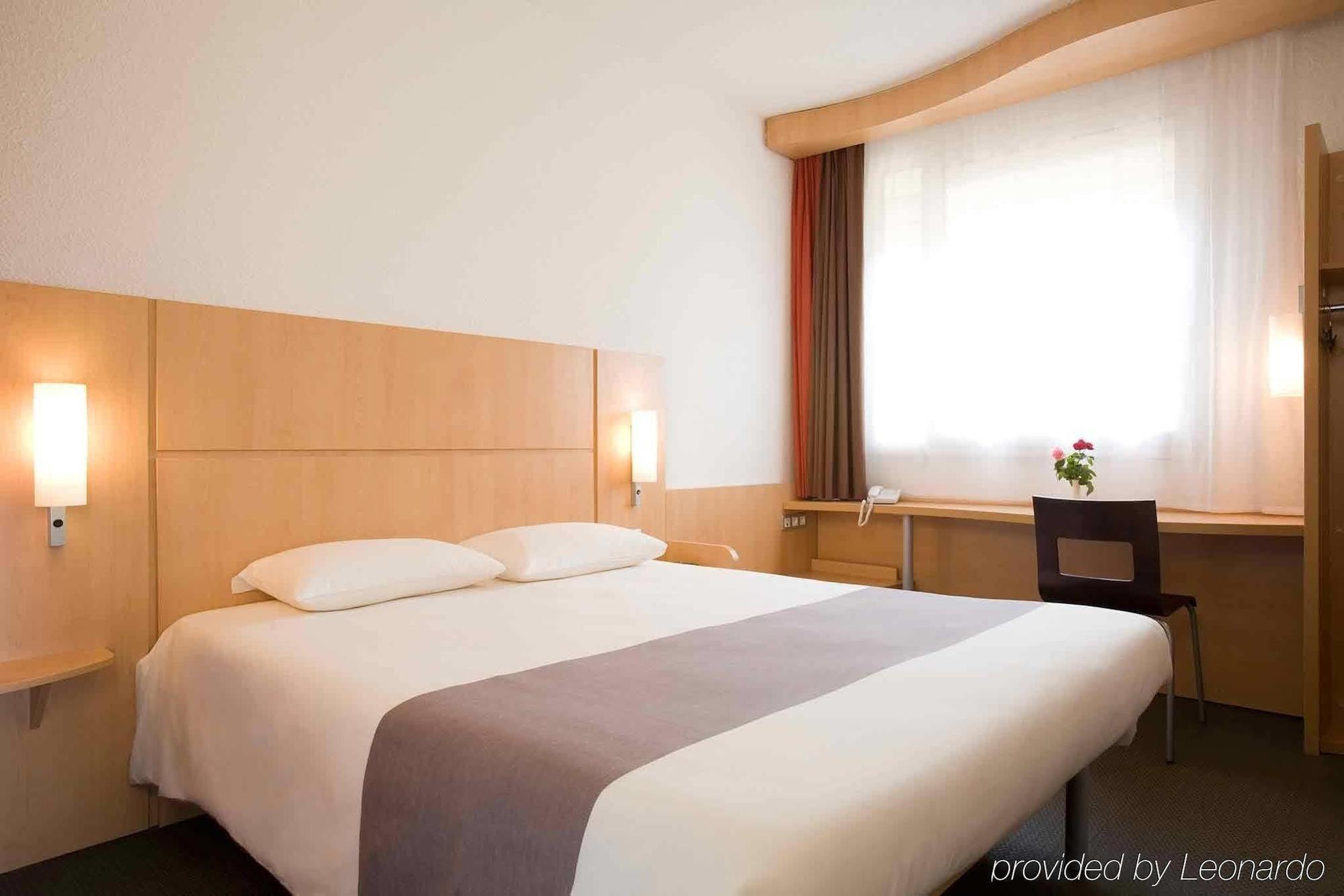 Ibis Cotonou Hotel ภายนอก รูปภาพ
